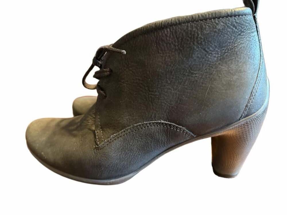 Ecco Black Leather Lace-Up Ankle Booties with Chunky Heel